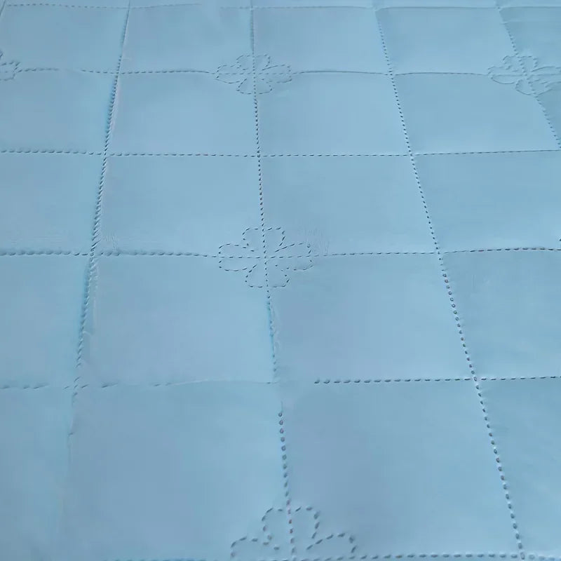 Best Blankets for Summer | Lightweight, Breathable & Cool Comfort