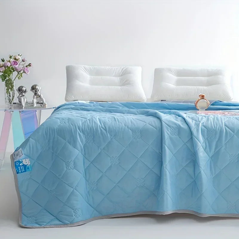 Best Blankets for Summer | Lightweight, Breathable & Cool Comfort