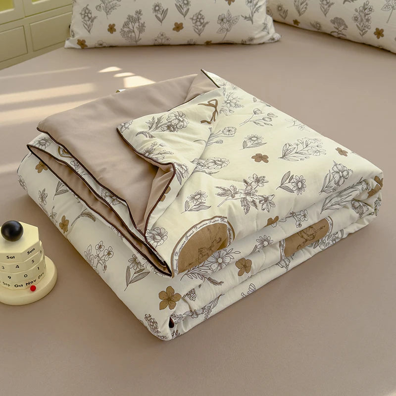 Reversible Quilt Set | Soft Lightweight Bedding with Two-Sided Design