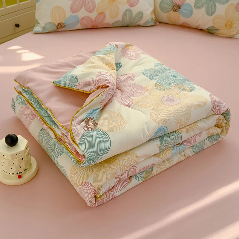 Reversible Quilt Set | Soft Lightweight Bedding with Two-Sided Design