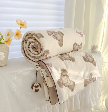 Reversible Quilt Set | Soft Lightweight Bedding with Two-Sided Design