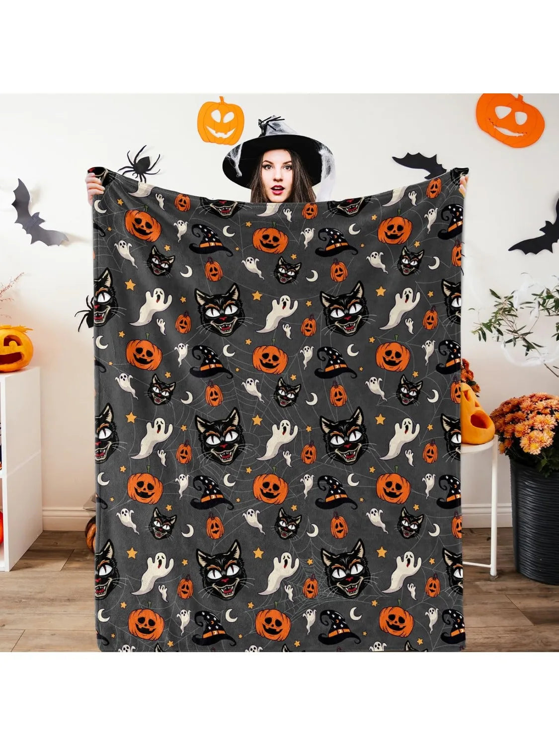 Halloween Throw Blanket with Spooky Seasonal Design – Soft & Warm Fleece