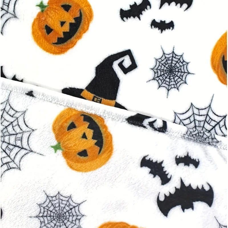 Halloween Throw Blanket with Spooky Seasonal Design – Soft & Warm Fleece