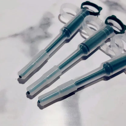 Pet Medicine Feeder Dispenser – Easy Oral Syringe Tool for Dogs & Cats